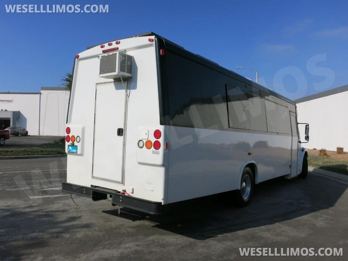 Photo of Motorcoach for sale: 2014 Freightliner M2 106 by Ameritrans
