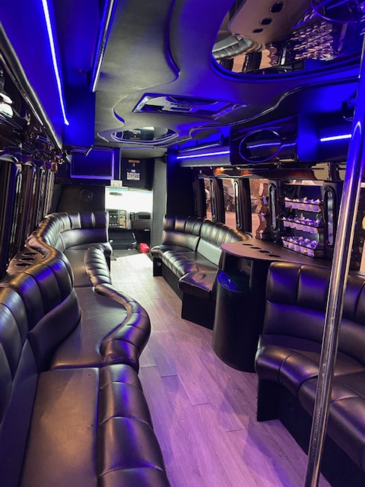 Limo Bus for Sale in Erie, PA - Photo 10