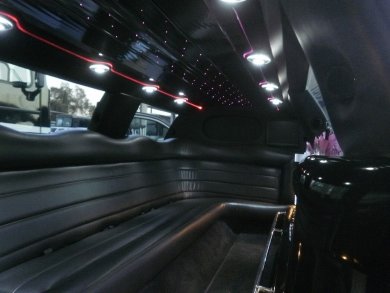 2006 Lincoln TOWN CAR Limousine for Sale in LOS ANGELES, CA - Photo 2