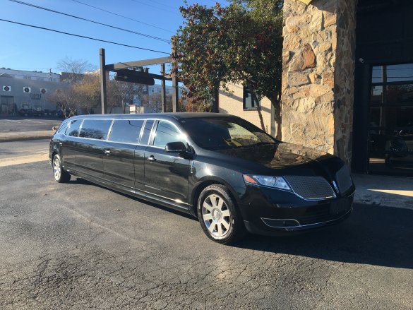 2015 Lincoln MKT Limousine for Sale in Richmond, VA - Photo 3
