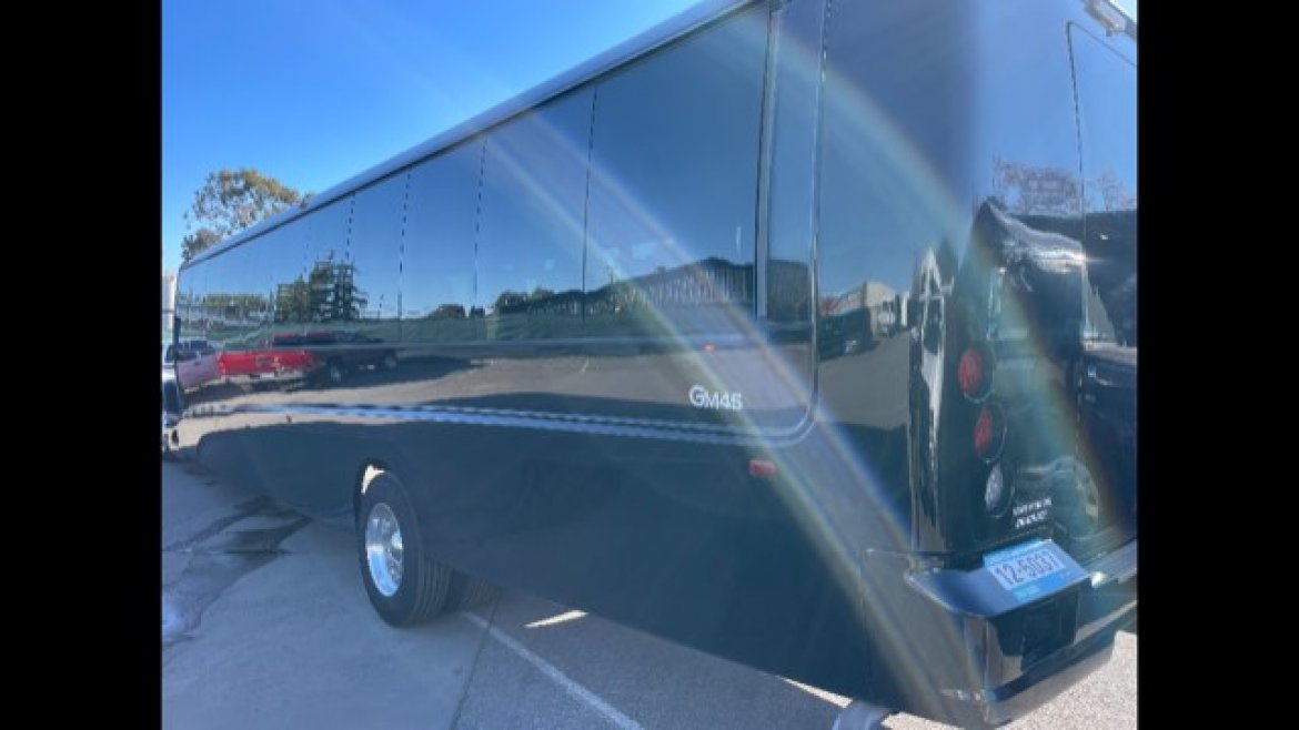 Executive Shuttle for Sale in ANAHEIM, CA - Photo 8