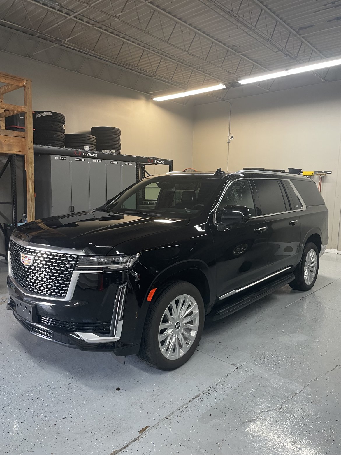 SUV for Sale in North Royalton, OH - Photo 3