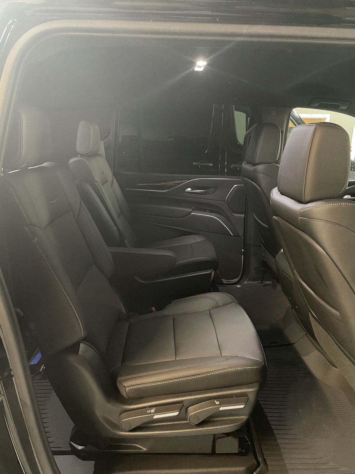 SUV for Sale in North Royalton, OH - Photo 7