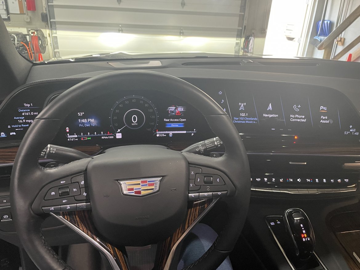 SUV for Sale in North Royalton, OH - Photo 5