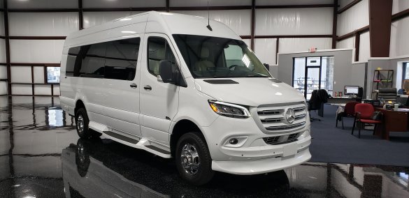 2022 Mercedes-Benz Sprinter 3500 170 EXT Midwest Luxe 4x4 Sprinter for Sale in Houston, TX - Main Photo