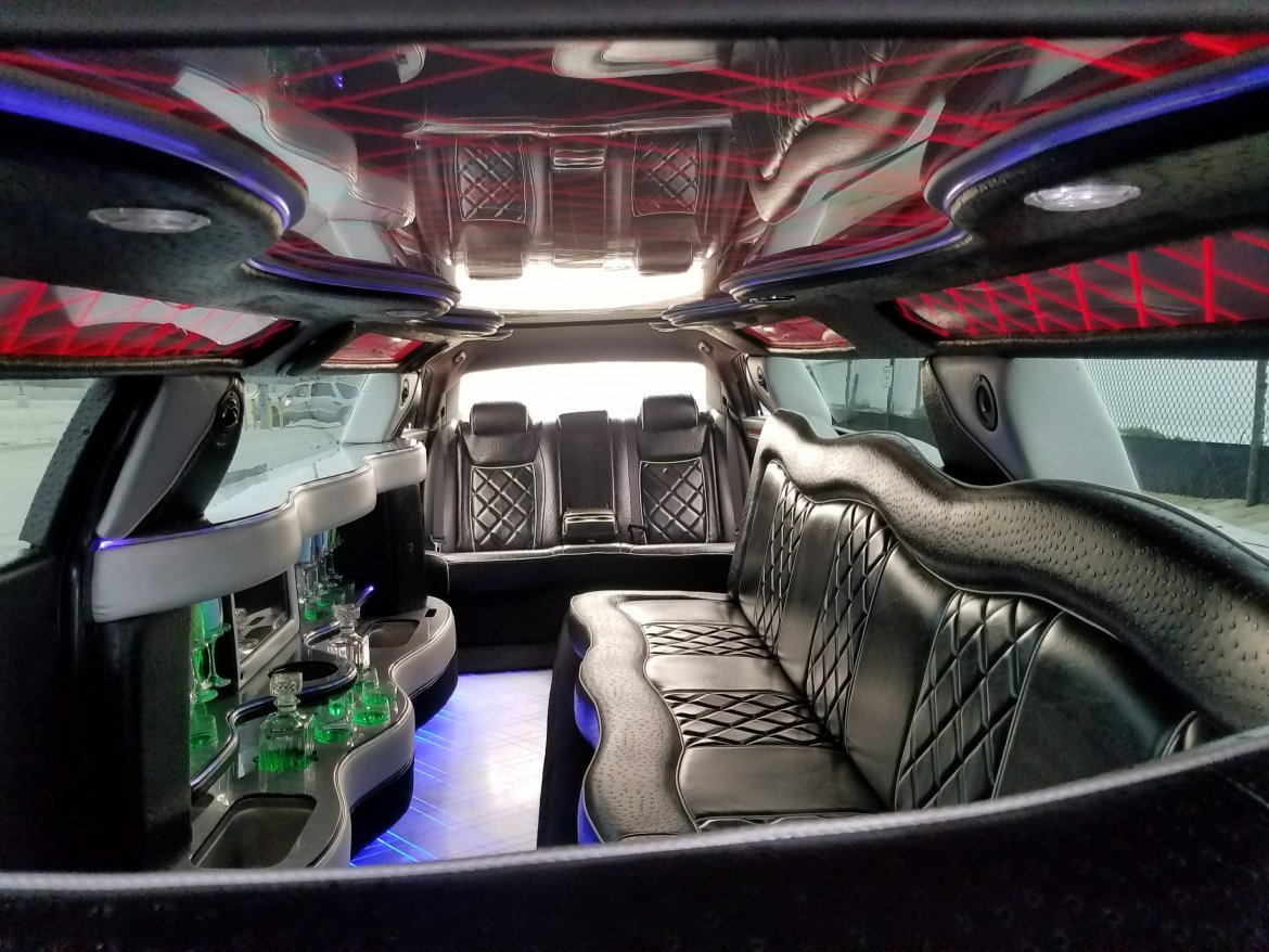 Photo of Limousine for sale: 2013 Chrysler  300