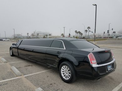 2013 Chrysler 300 Limousine for Sale in LOS ANGELES, CA - Photo 2