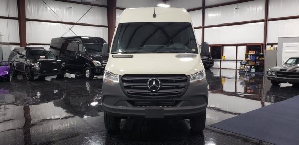 2021 Mercedes-Benz Sprinter 2500 4x4 Sprinter for Sale in Houston, TX - Photo 2