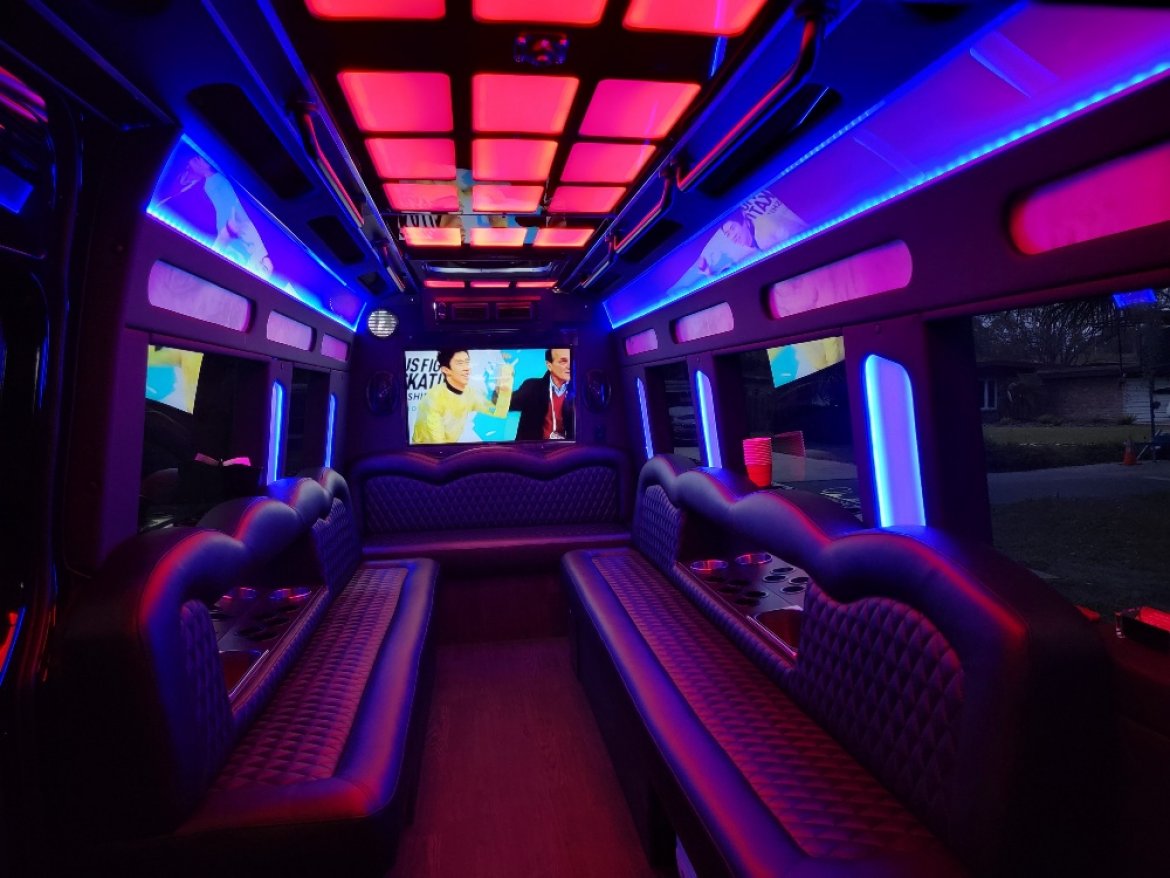 Sprinter for Sale in Orlando, FL - Photo 12