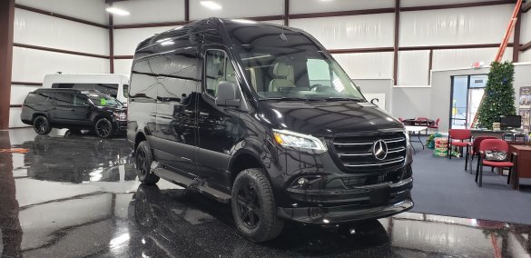 2022 Mercedes-Benz Sprinter 144" Luxe 4x4 w/Bath Sprinter for Sale in Houston, TX - Main Photo