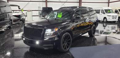 2016 Chevrolet Suburban 4x4 CEO SUV Mobile Office for Sale in Houston, Texas, US - Photo 3