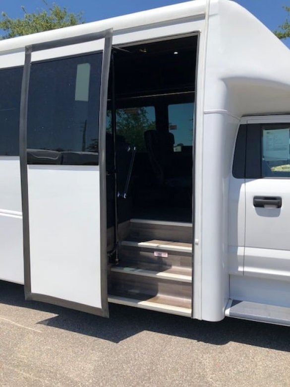 2019 Ford F  550 Executive Shuttle for Sale in Pasadena, MD - Photo 3