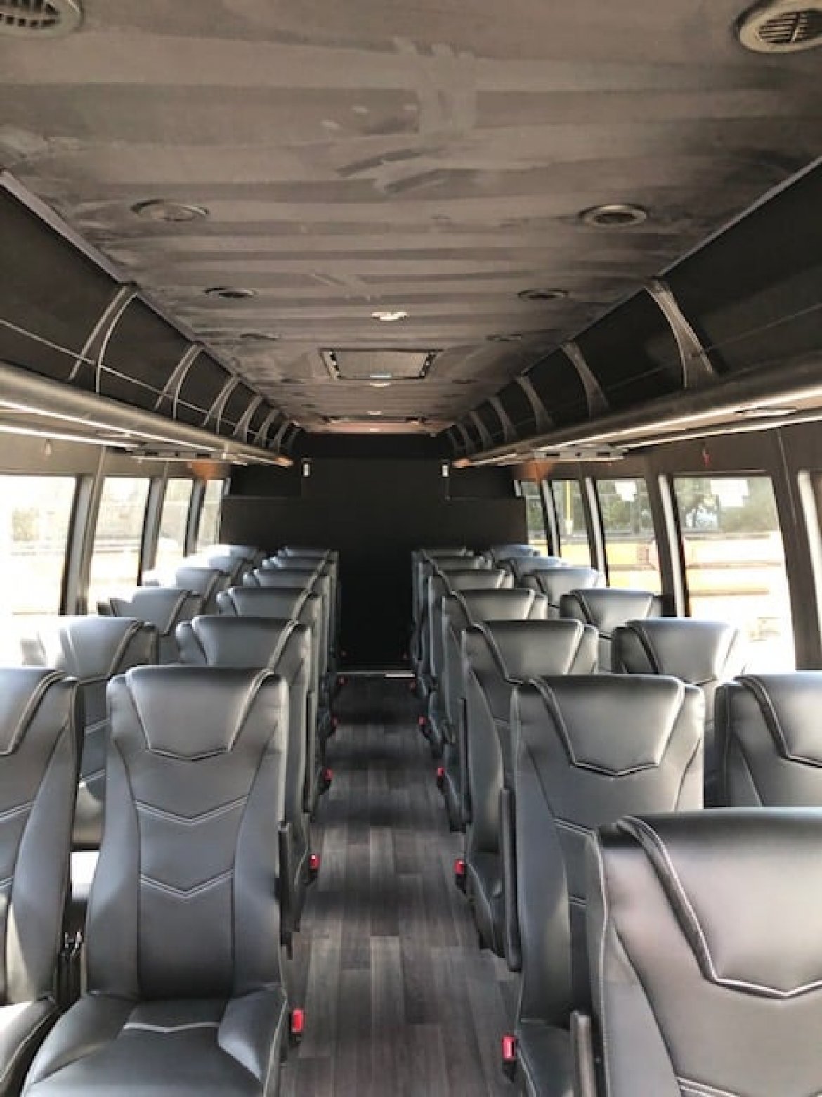 Executive Shuttle for Sale in Pasadena, MD - Photo 5