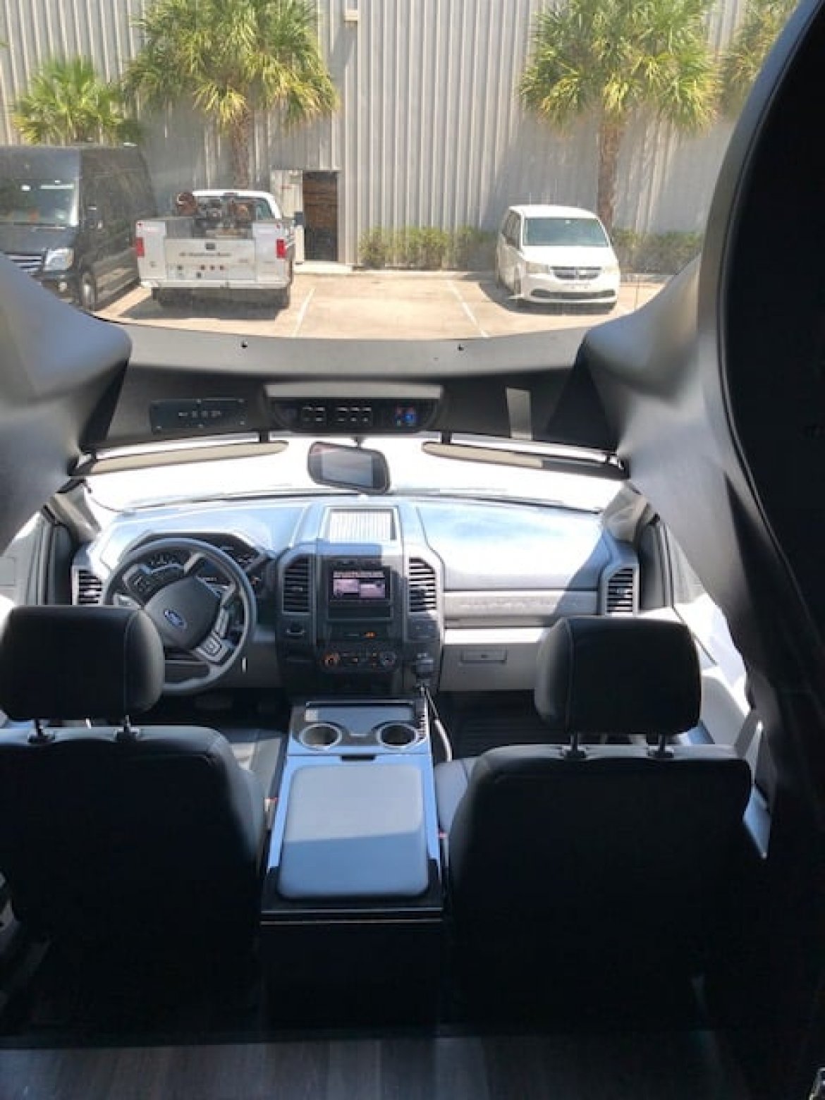 Executive Shuttle for Sale in Pasadena, MD - Photo 7