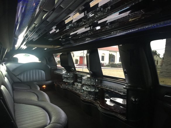 2007 Executive Coach Builders 165-inch stretch Chevrolet/Escalade SUV Limousine #1882