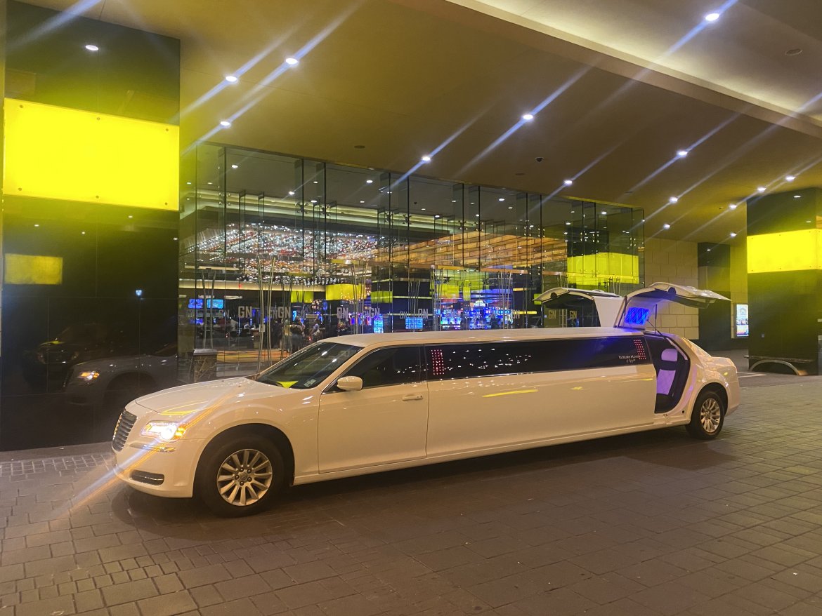 Limousine for Sale in Lafayette, LA - Photo 4