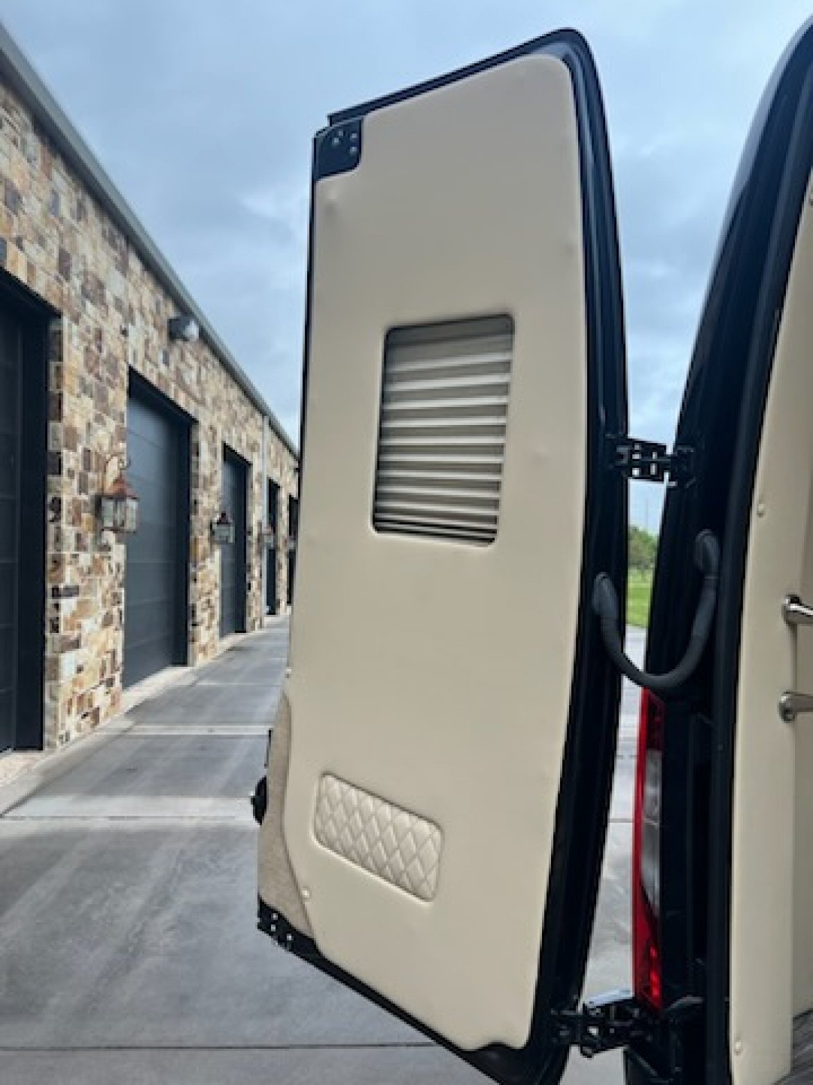 Sprinter for Sale in San Antonio, TX - Photo 11