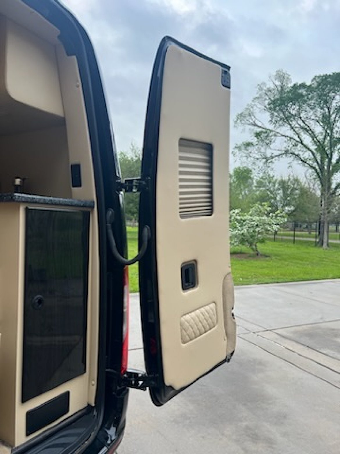 Sprinter for Sale in San Antonio, TX - Photo 12