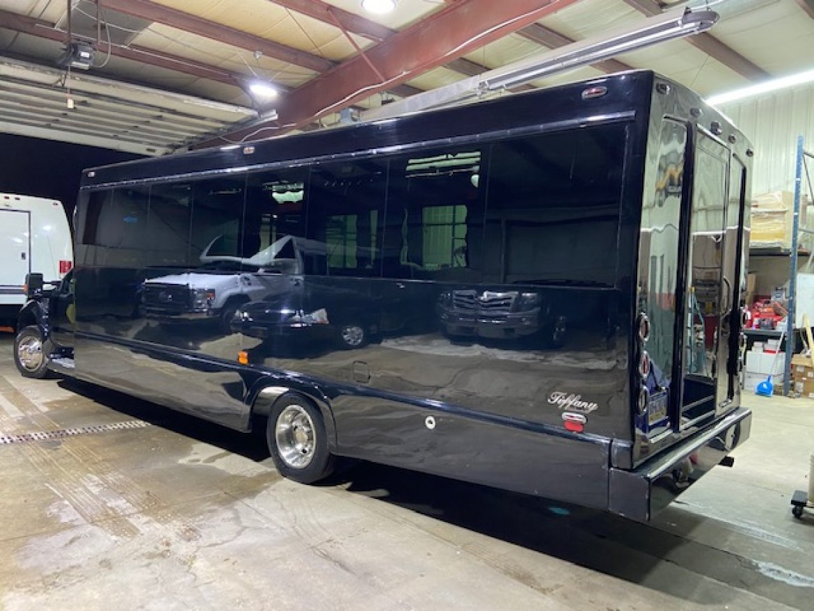 Limo Bus for Sale in Erie, PA - Photo 18