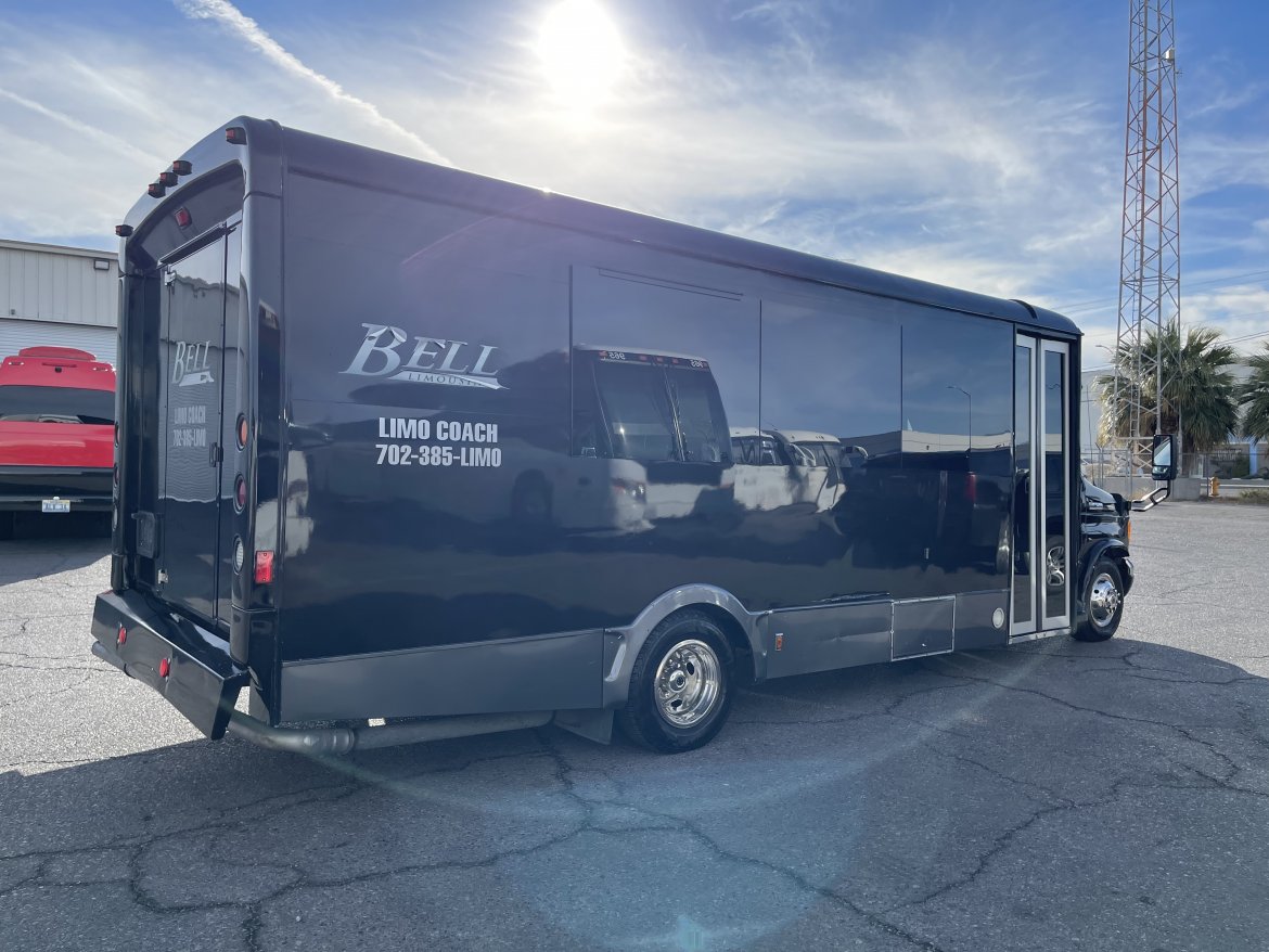 Limo Bus for Sale in Las Vegas, NV - Photo 14