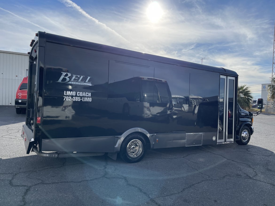 Limo Bus for Sale in Las Vegas, NV - Photo 17