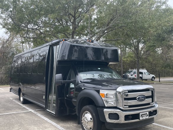 2013 Ford F550 Executive Shuttle for Sale in Houston, TX - Main Photo