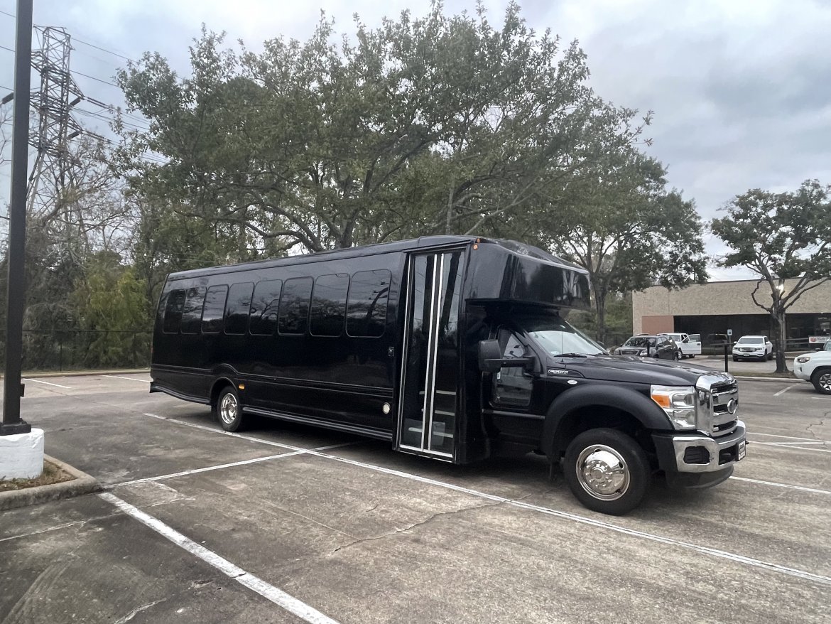 Executive Shuttle for Sale in Houston, TX - Photo 6