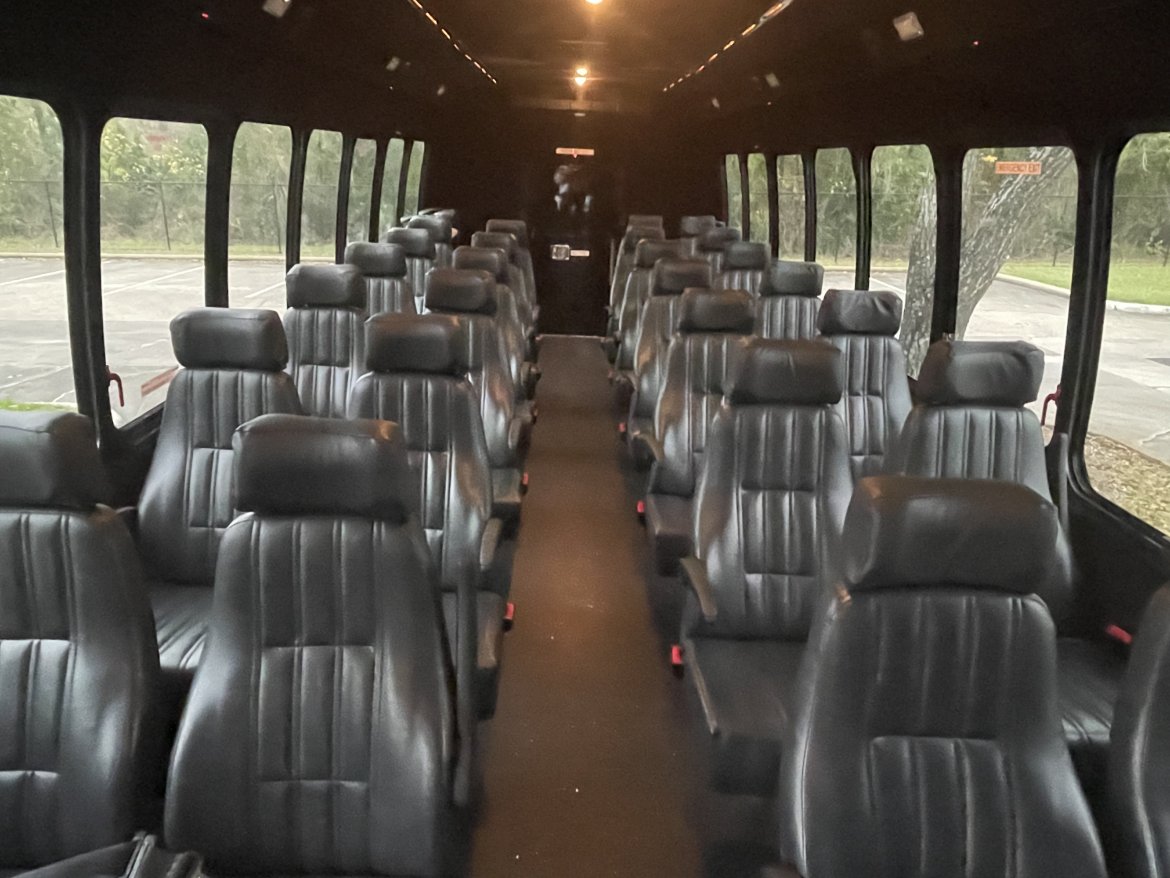 Executive Shuttle for Sale in Houston, TX - Photo 4