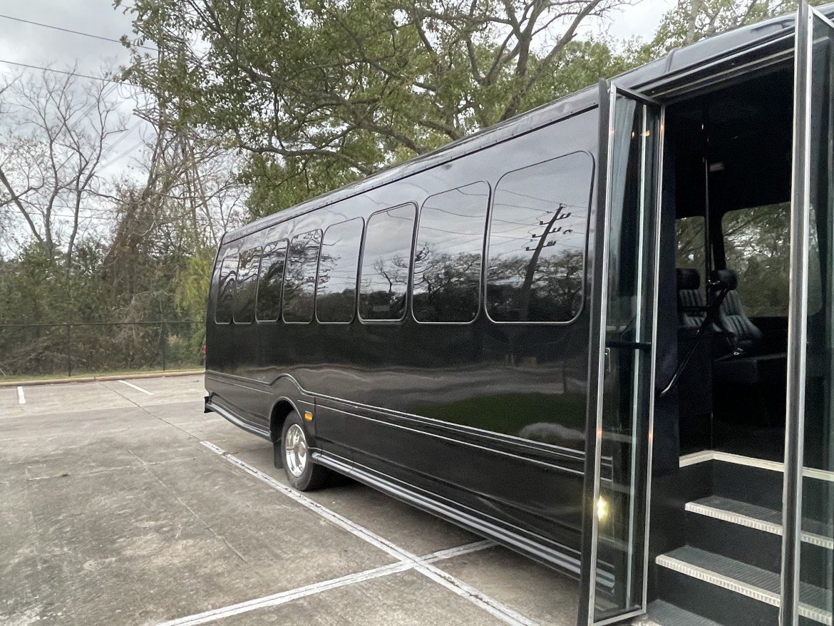 Executive Shuttle for Sale in Houston, TX - Photo 12