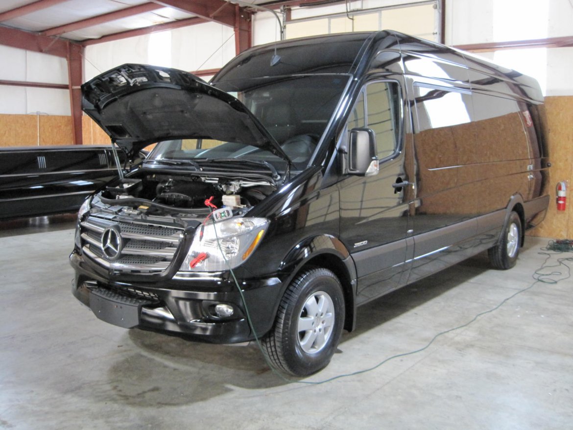 Limousine for Sale in OZARK, MO - Main Photo