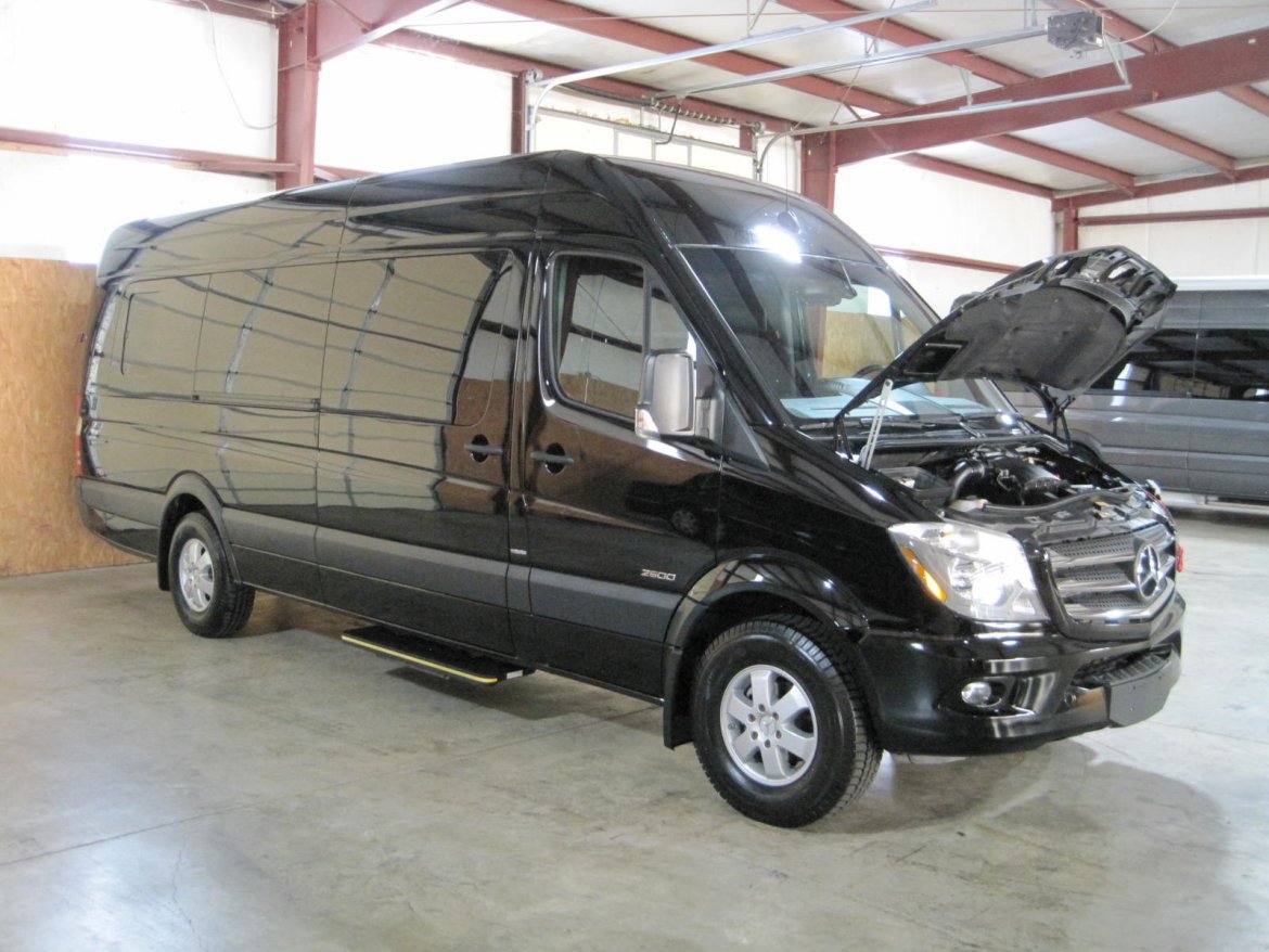Limousine for Sale in OZARK, MO - Photo 4