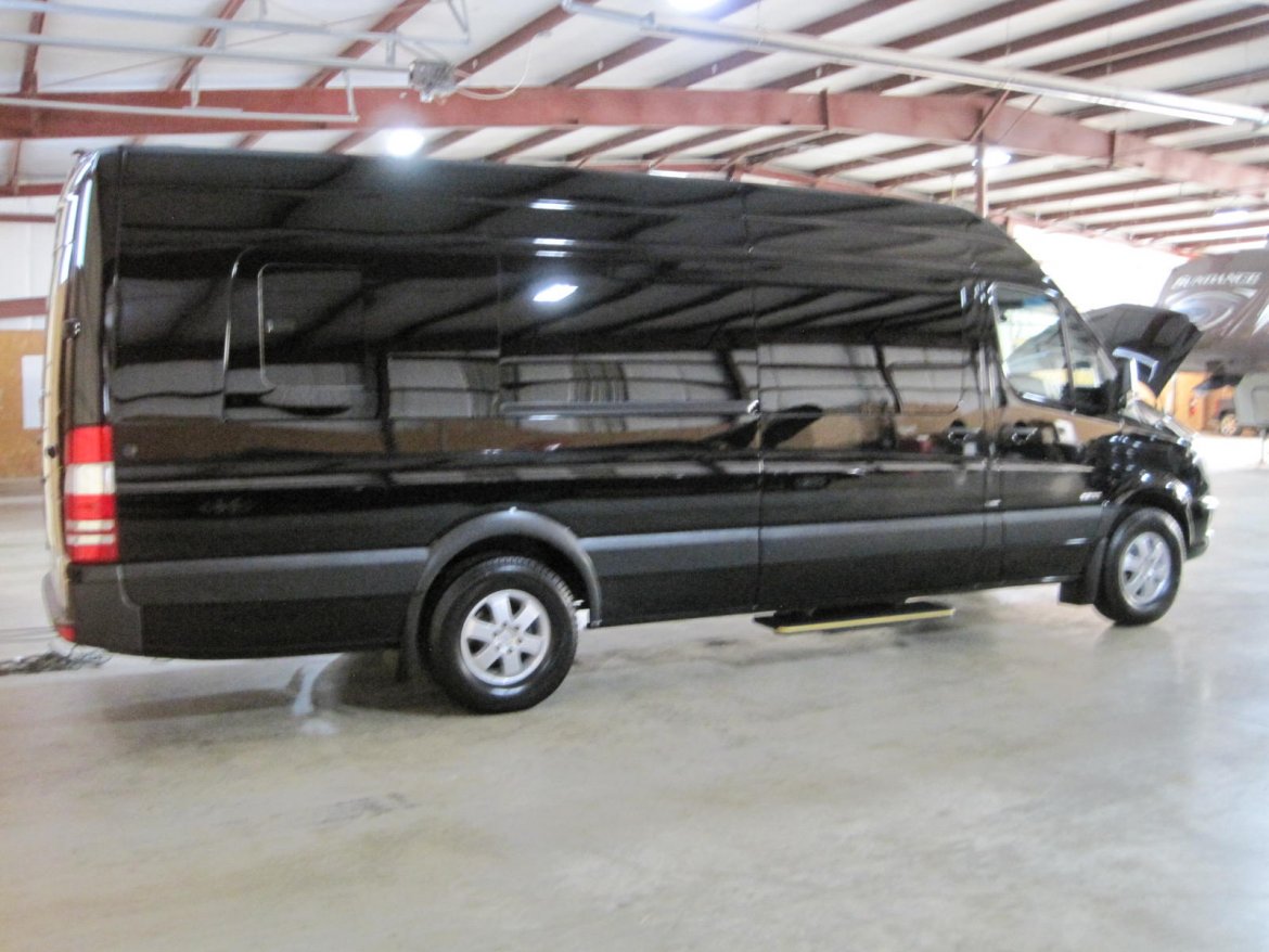 Limousine for Sale in OZARK, MO - Photo 6