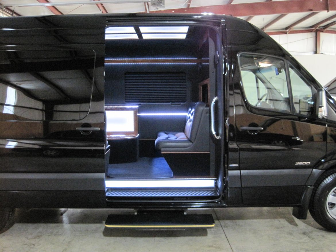Limousine for Sale in OZARK, MO - Photo 11