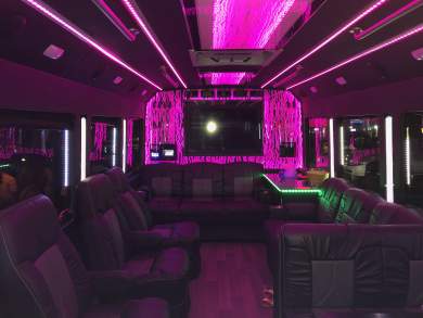 2016 Ford E 450 Motorcoach for Sale in Altamonte Springs, FL - Main Photo