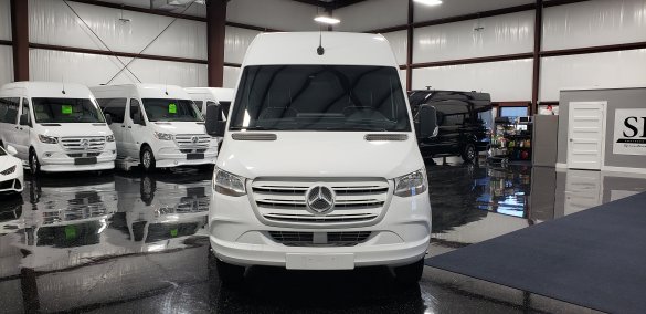 2020 Mercedes-Benz SPRINTER 3500 XD Sprinter for Sale in Houston, TX - Photo 2