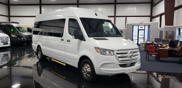 2020 Mercedes-Benz SPRINTER 3500 XD Sprinter for Sale in Houston, TX - Main Photo