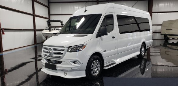 2020 Mercedes-Benz Sprinter 3500 170" Luxe Cruiser Sprinter for Sale in Houston, TX - Photo 3