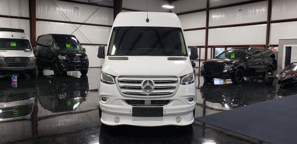 2020 Mercedes-Benz Sprinter 3500 170" Luxe Cruiser Sprinter for Sale in Houston, TX - Photo 2