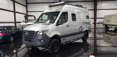 2022 Mercedes-Benz Sprinter 2500 144" Revel 4x4 Sprinter for Sale in Houston, Texas, US - Photo 3
