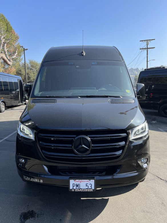 2020 Mercedes-Benz Sprinter 2500 170” EXT Sprinter for Sale in Studio City, CA - Photo 3