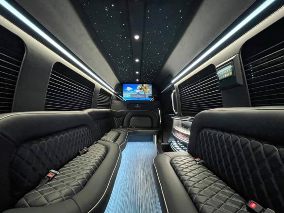 2021 Mercedes-Benz Sprinter 3500 Sprinter for Sale in North Royalton, OH - Photo 3