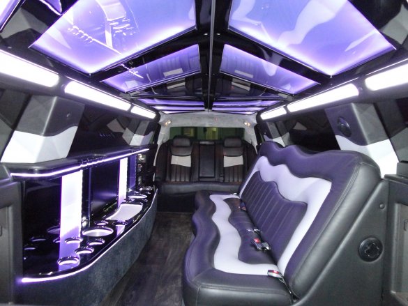 2019 Chrysler 300 Limousine for Sale in Boston, MA - Photo 2