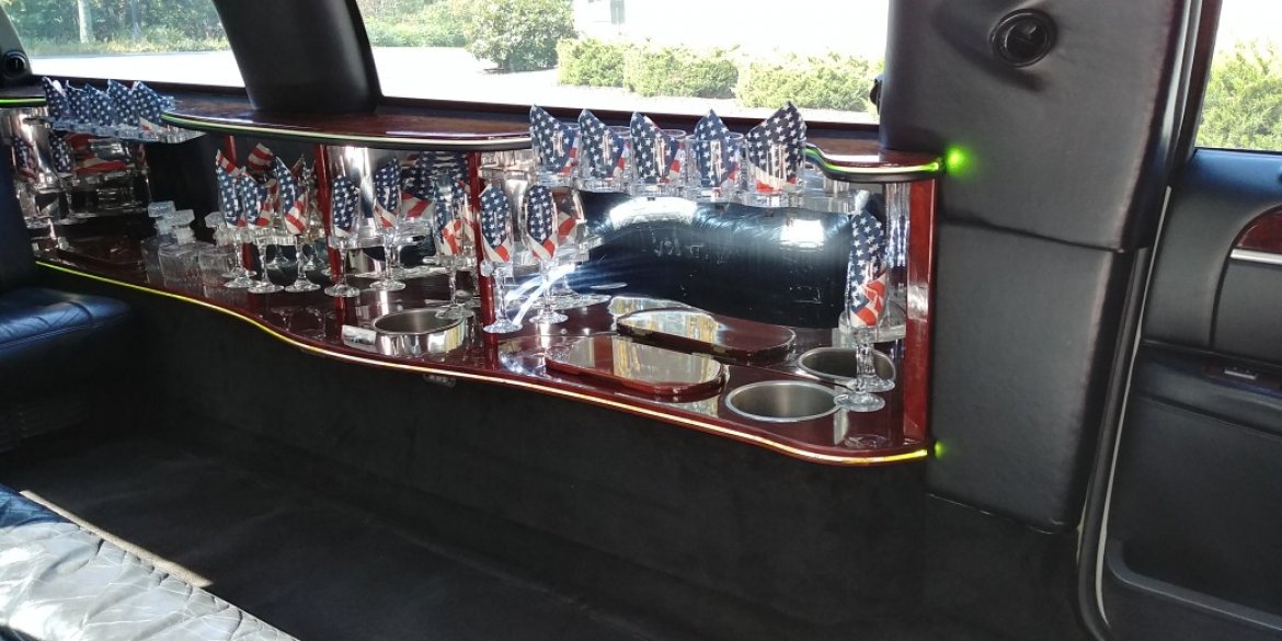 Photo of Limousine for sale: 2006 Lincoln TOWN CAR  120" by ROYAL