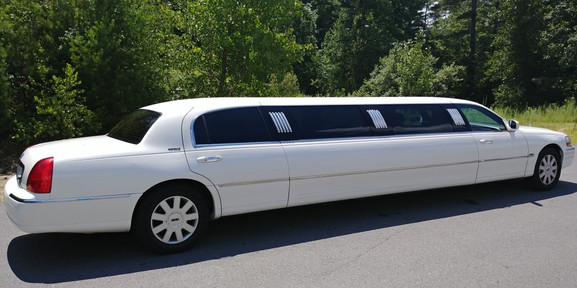 Photo of Limousine for sale: 2006 Lincoln TOWN CAR  120" by ROYAL