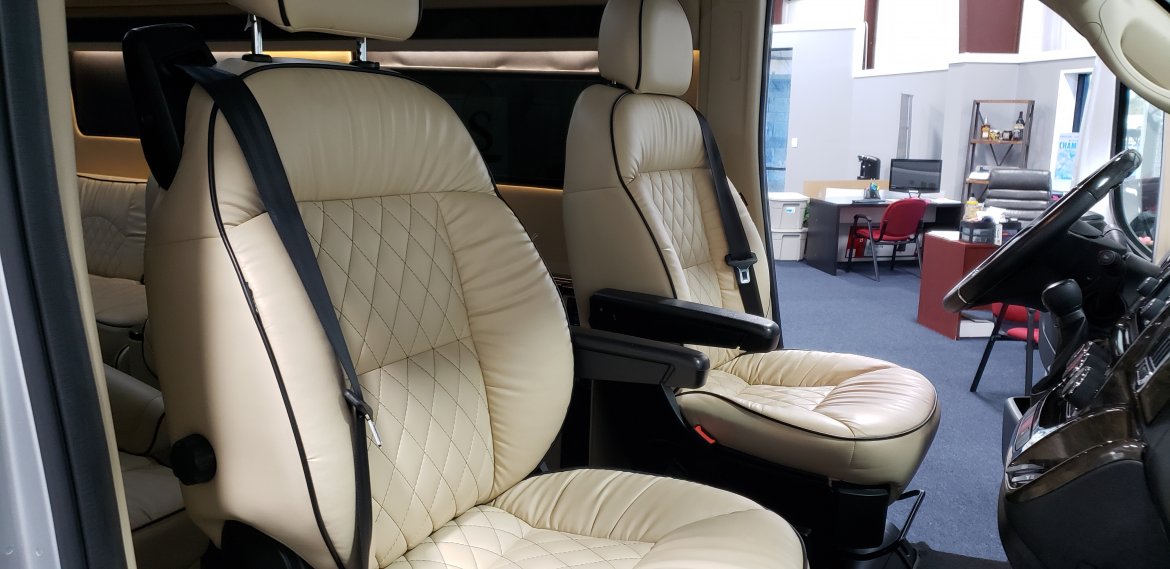 Limo Bus for Sale in Houston, TX - Photo 19