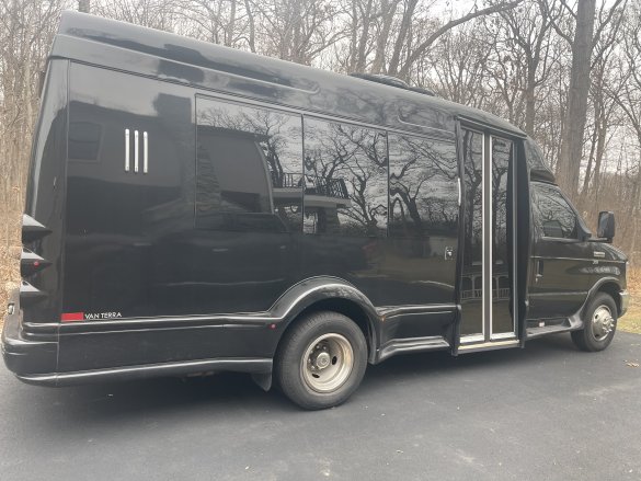 2016 Ford E350 Limo Bus for Sale in Phoenix, MD - Main Photo