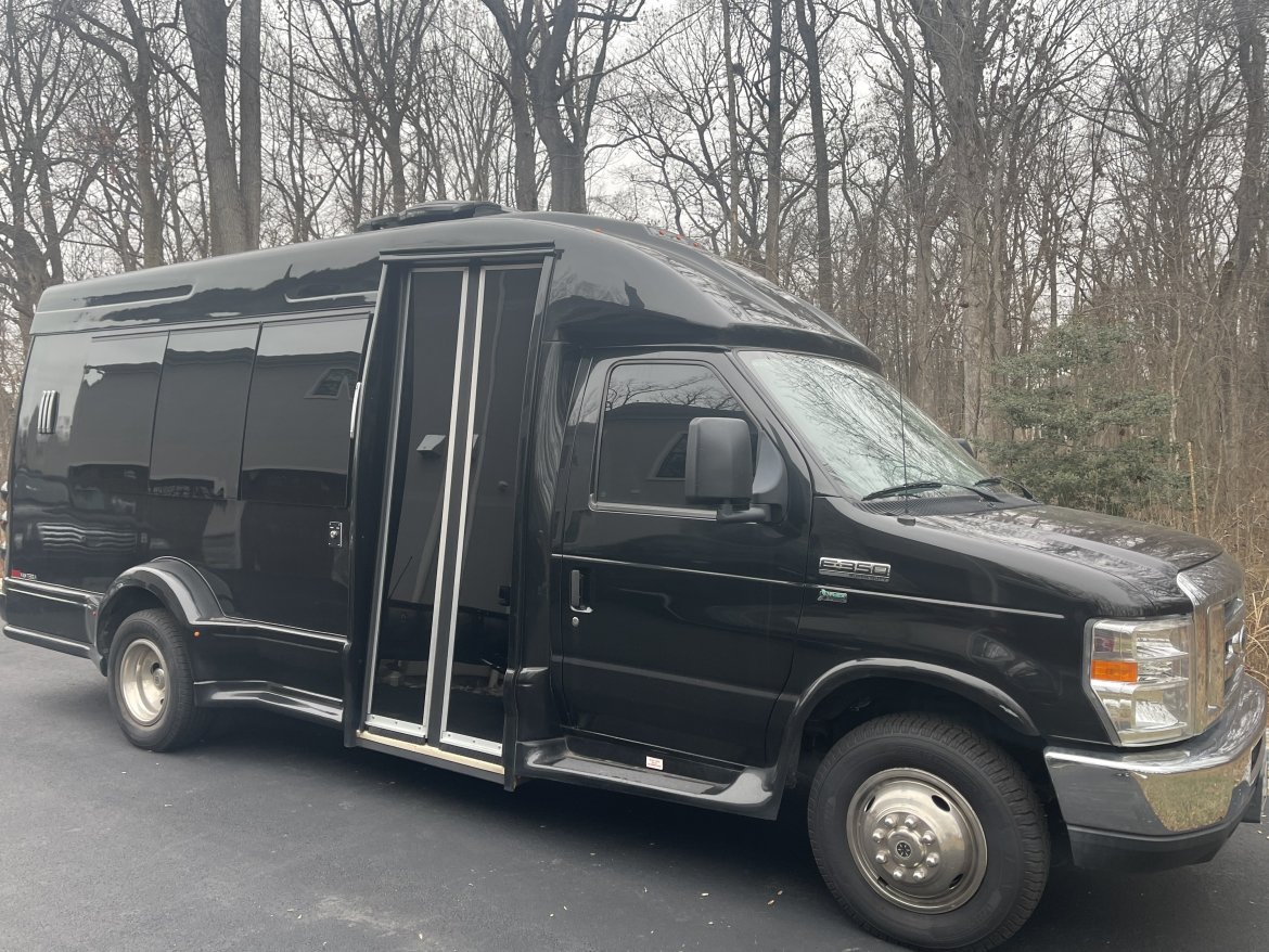 Limo Bus for Sale in Phoenix, MD - Photo 2