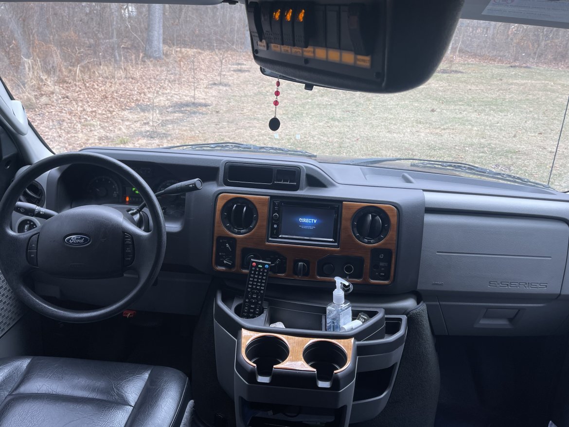 Limo Bus for Sale in Phoenix, MD - Photo 20