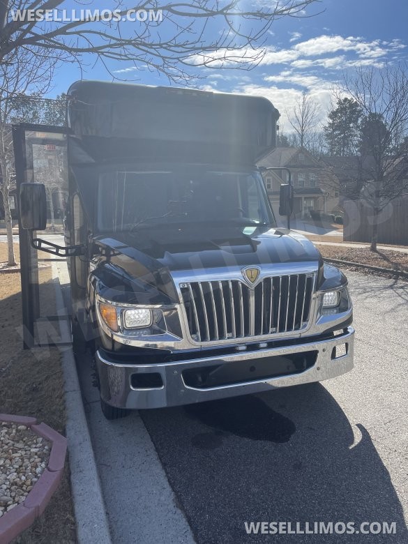 2014 International Terrastar Limo Bus for Sale in Buford, GA - Photo 2