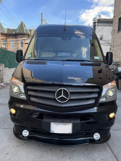 2018 Mercedes-Benz Sprinter 2500 Sprinter for Sale in Bronx, NY - Photo 2